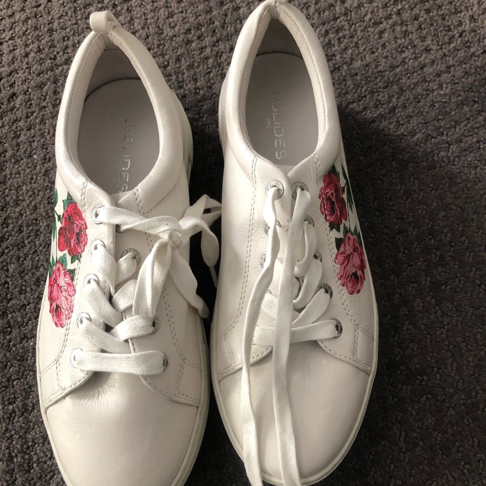 Jslide sneaker never worn
